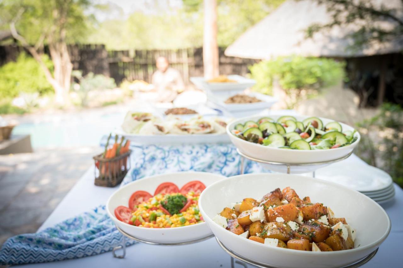 Kambaku Safari Lodge Timbavati Game Reserve Luaran gambar